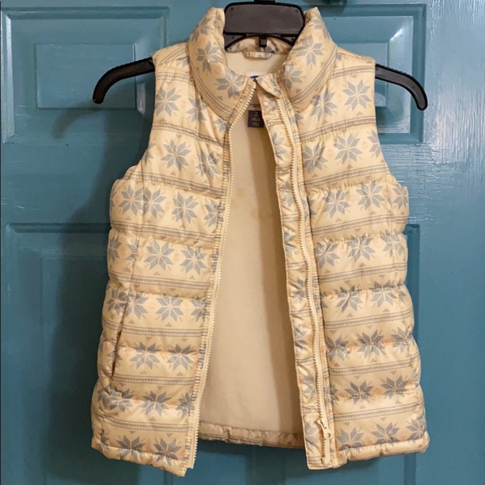 Old navy puffer vest